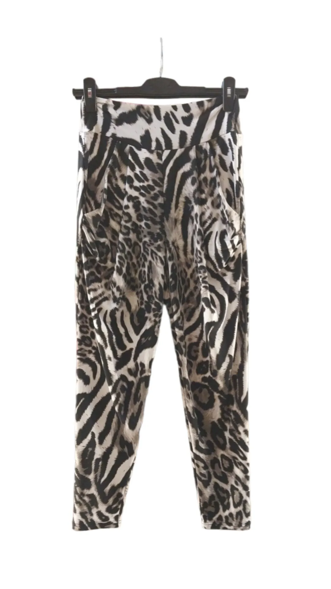 Chivonne Animal print Pants